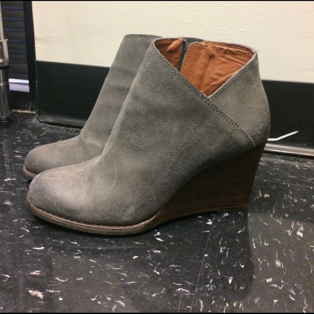 Lucky brand suede wedge Bootie